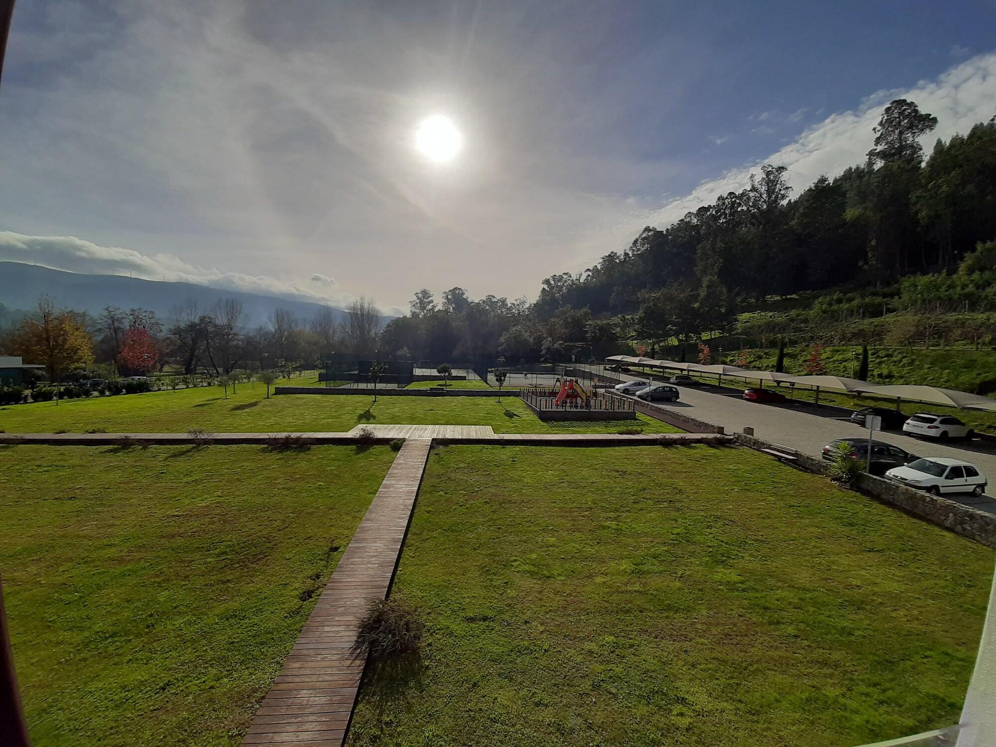 Hotel Parque Serra Da Lousa Miranda do Corvo Exterior photo